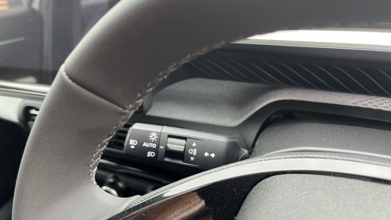 Citroen C3 1.2 Hybrid [110] Plus 5dr e-DCS6 Petrol Hatchback